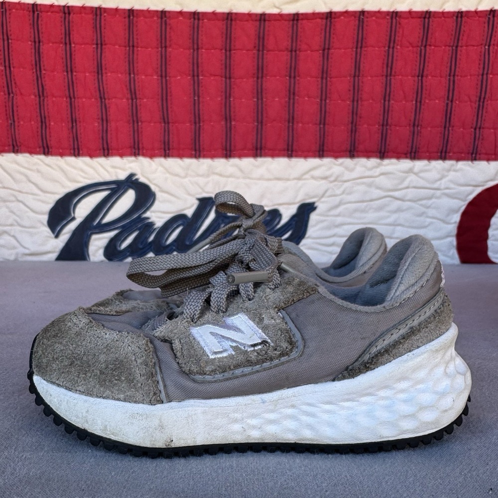 Size 6c - New Balance Fresh Foam X70 V1 ISX70CA Gray Casual Shoes Sneakers